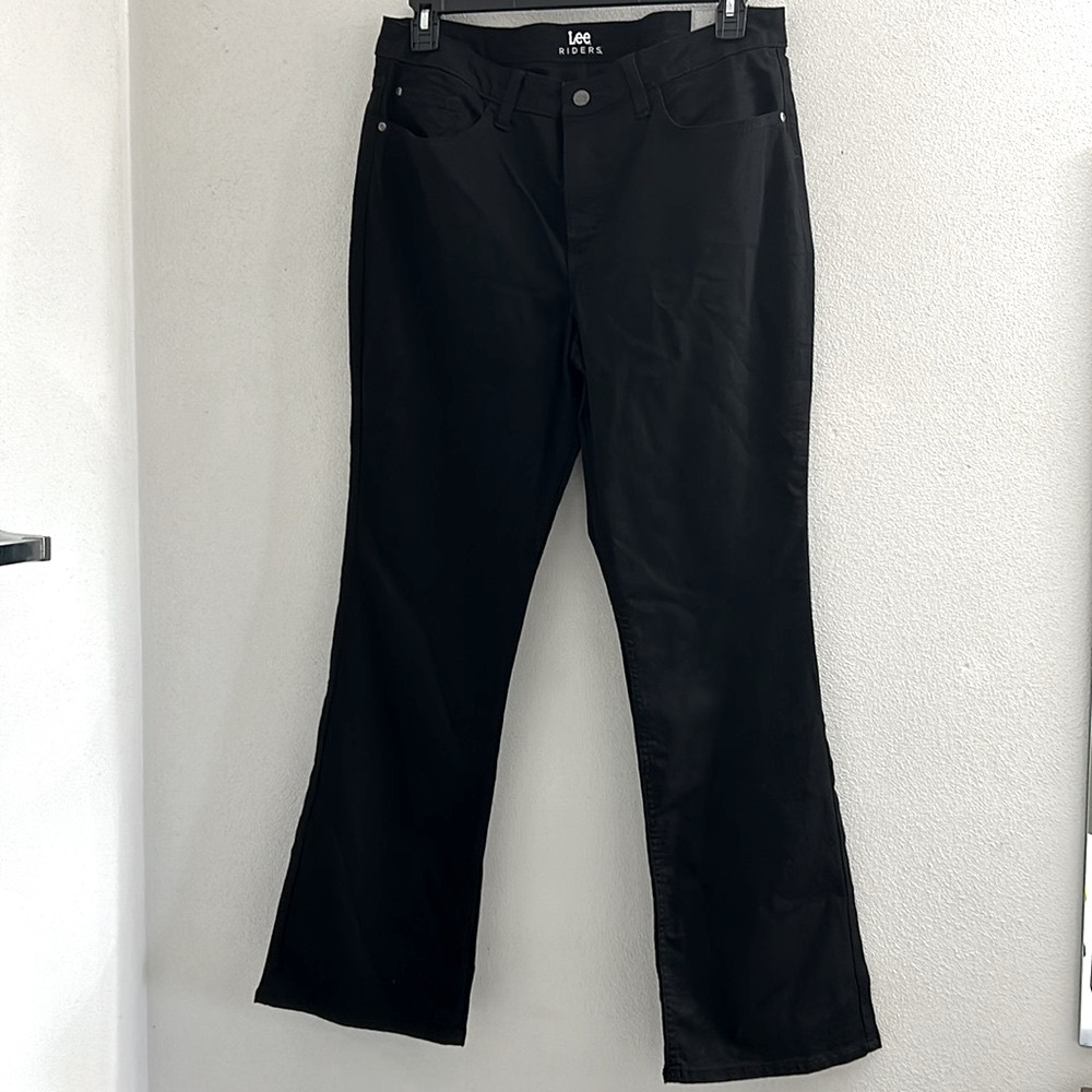 🦋 Lee Riders Black Jeans size 16. New with Tags!!